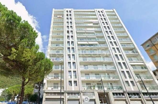 appartamento in vendita a Lecco in zona Viale Turati