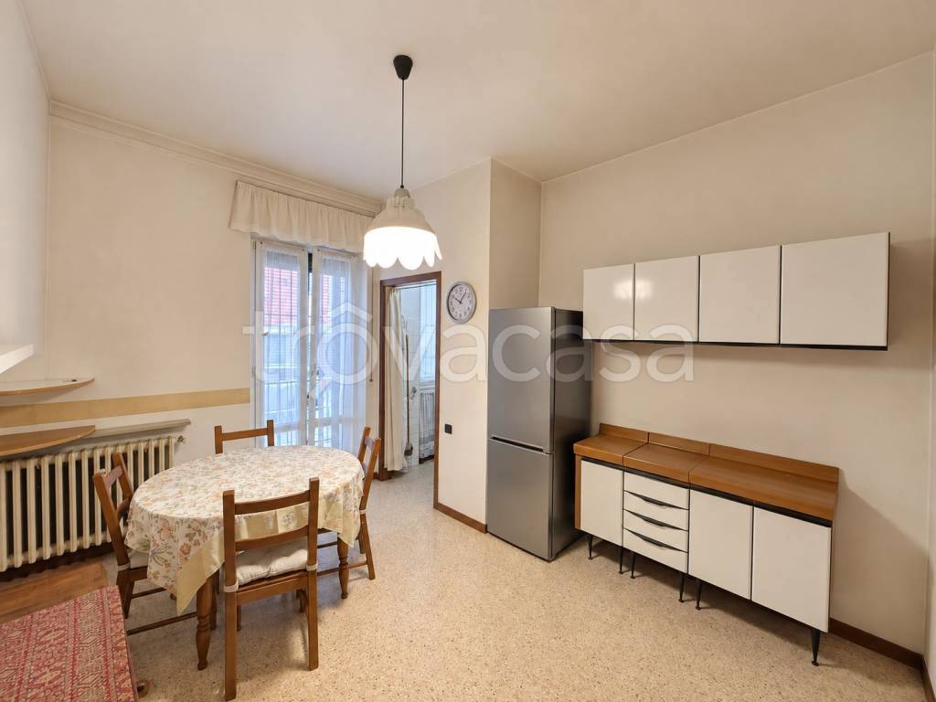 appartamento in vendita a Lecco in zona Viale Turati