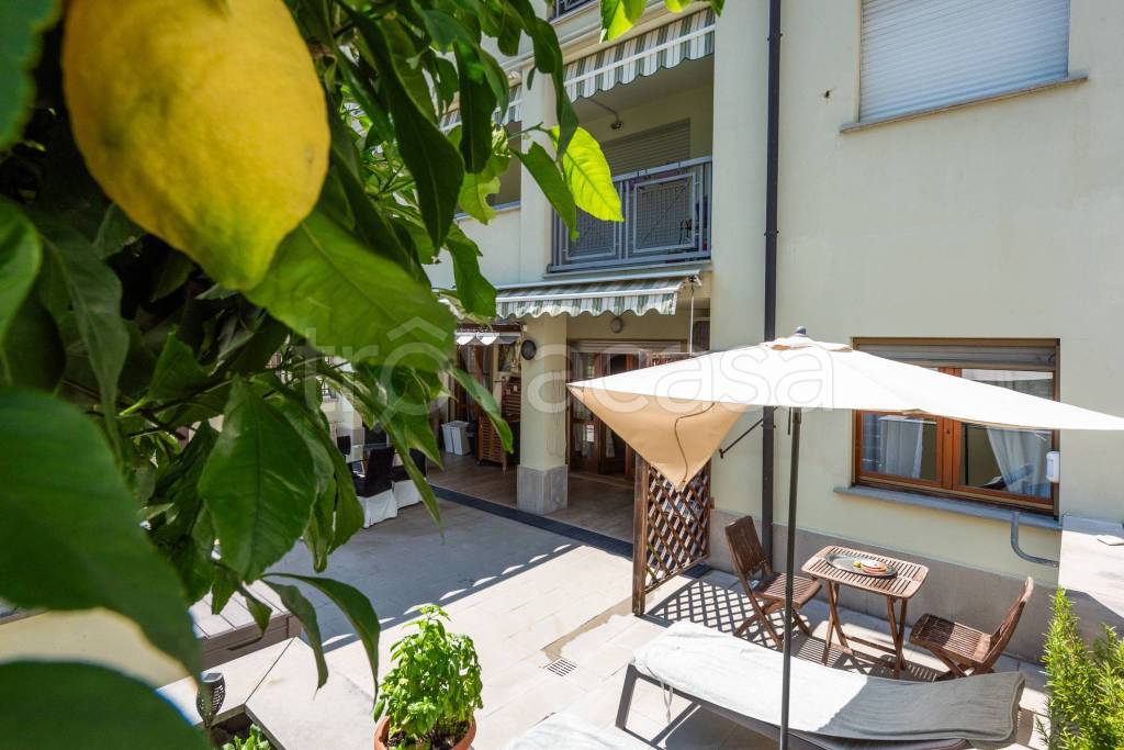 appartamento in vendita a Lecco in zona Acquate
