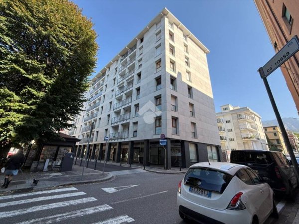 appartamento in vendita a Lecco in zona Viale Turati