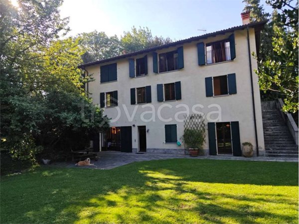 casa indipendente in vendita a Lecco in zona Bonacina