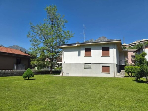 casa indipendente in vendita a Lecco in zona Germanedo