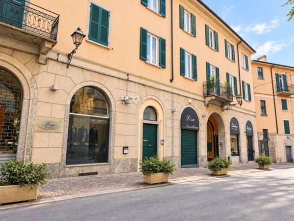 ufficio in vendita a Lecco in zona Lecco Centro