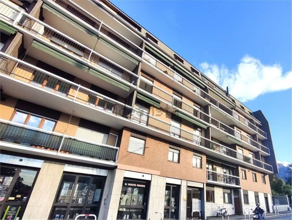 appartamento in vendita a Lecco in zona Castello