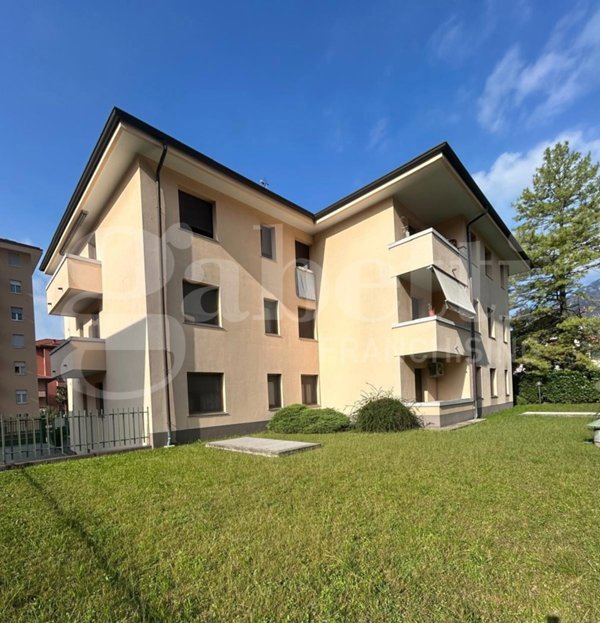 appartamento in vendita a Lecco in zona Belledo