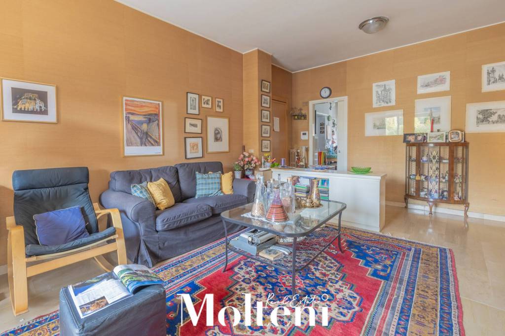 appartamento in vendita a Lecco in zona Viale Turati