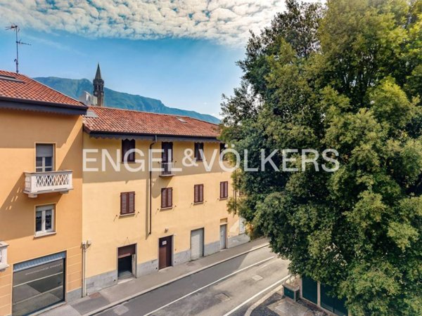 appartamento in vendita a Lecco in zona Viale Turati
