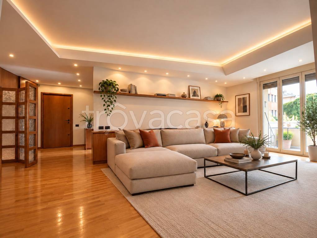 appartamento in vendita a Lecco in zona Lecco Centro