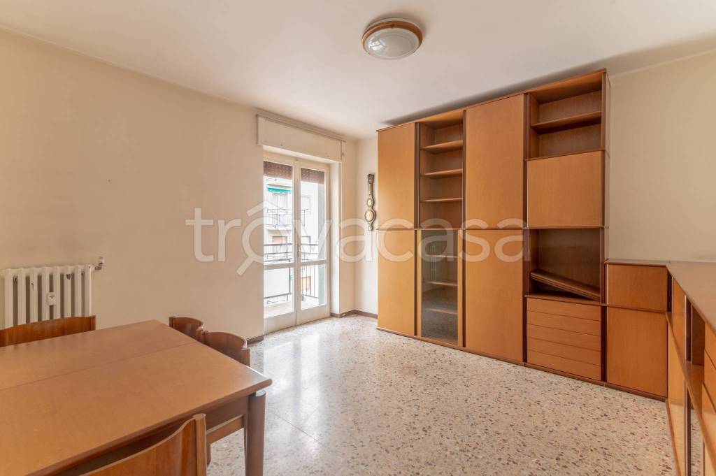appartamento in vendita a Lecco in zona Viale Turati