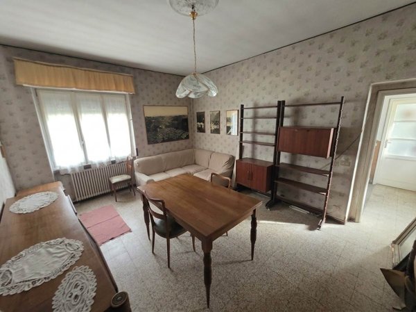 appartamento in vendita a Lecco in zona Lecco Centro