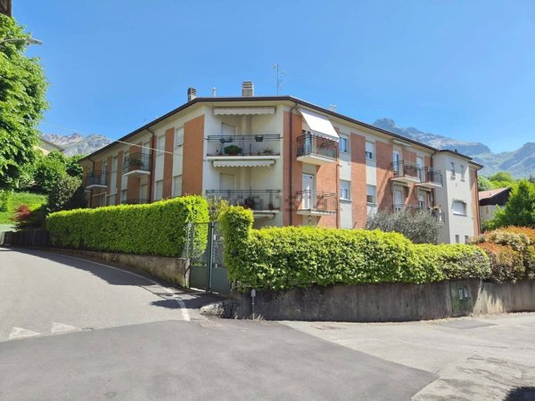 appartamento in vendita a Lecco in zona San Giovanni