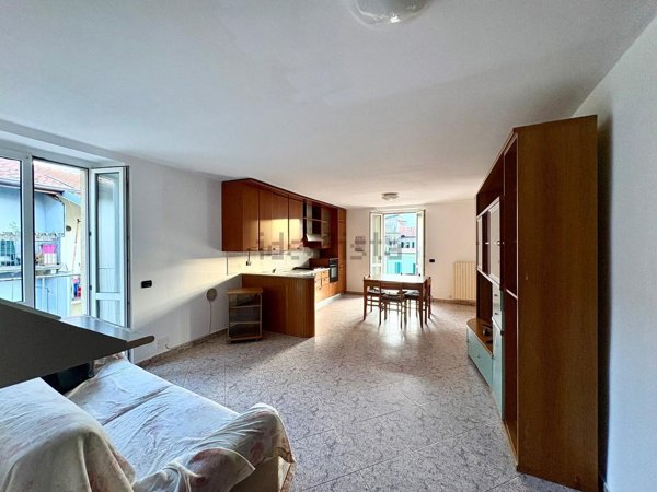 appartamento in vendita a Lecco in zona Castello