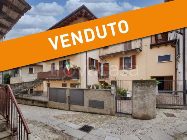 appartamento in vendita a Lierna