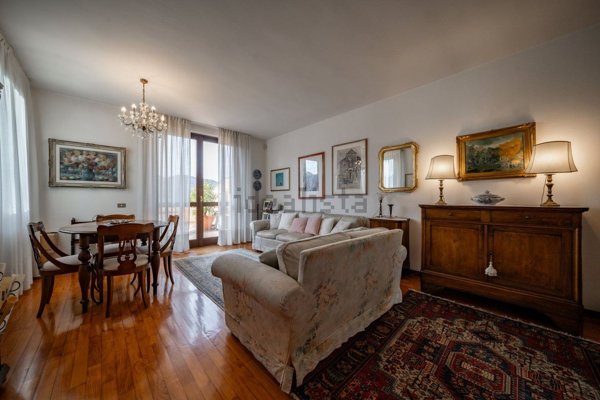 appartamento in vendita a Lierna
