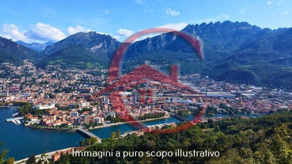 casa indipendente in vendita a Lierna