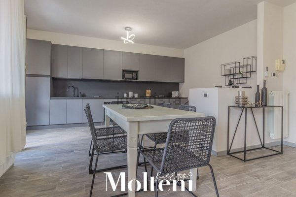 casa indipendente in vendita a Lierna