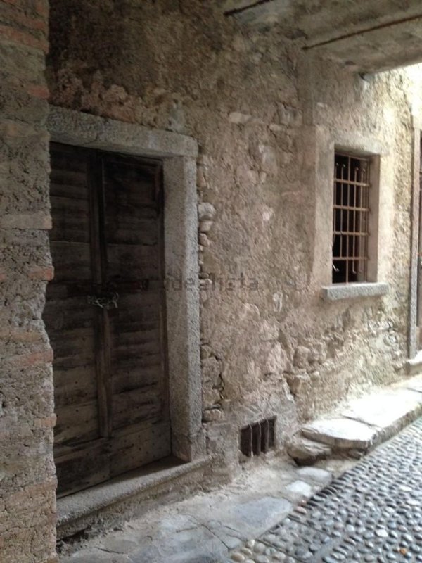 quadrivano in vendita a Lierna