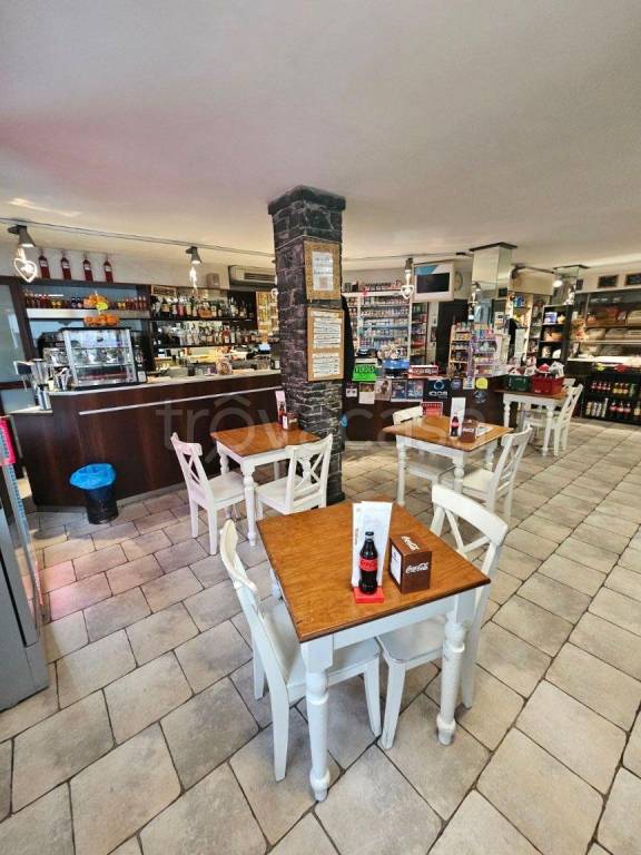 negozio in vendita a Lierna