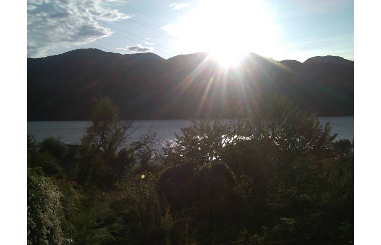casa indipendente in vendita a Lierna in zona Grumo