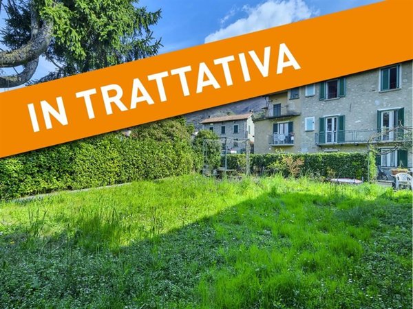 appartamento in vendita a Lierna in zona Grumo