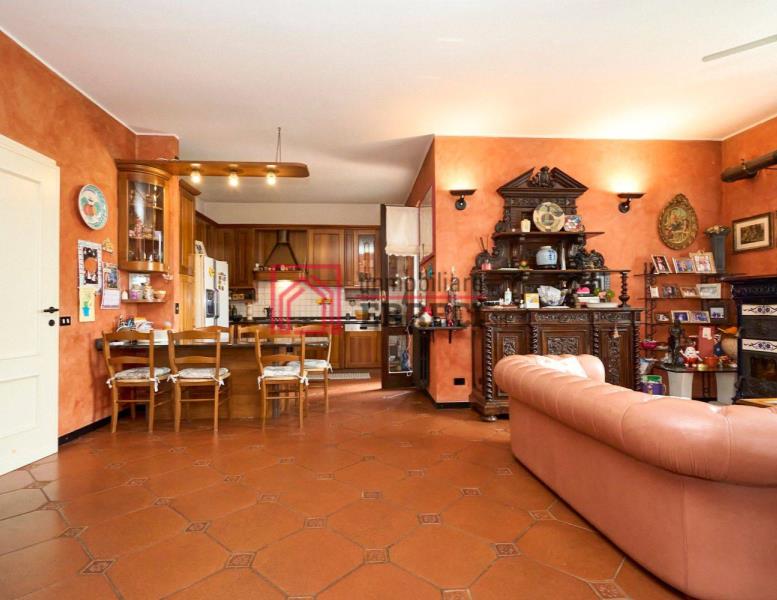 casa indipendente in vendita a Lomagna