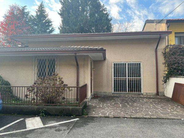 intera palazzina in vendita a Lomagna