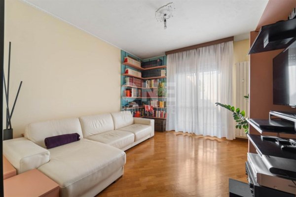 appartamento in vendita a Lomagna