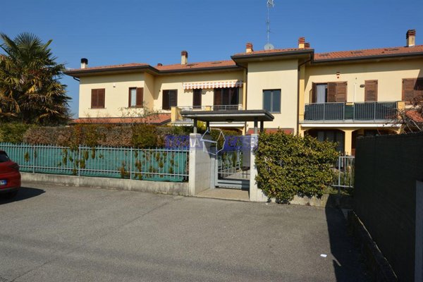 appartamento in vendita a Lomagna