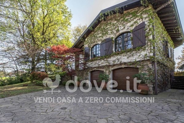 casa indipendente in vendita a Lomagna
