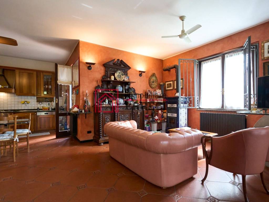 casa indipendente in vendita a Lomagna