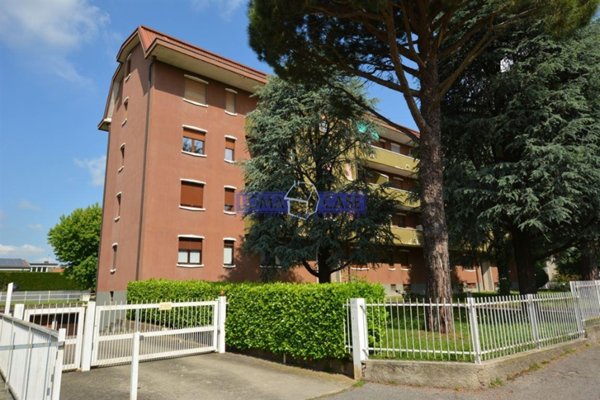 appartamento in vendita a Lomagna