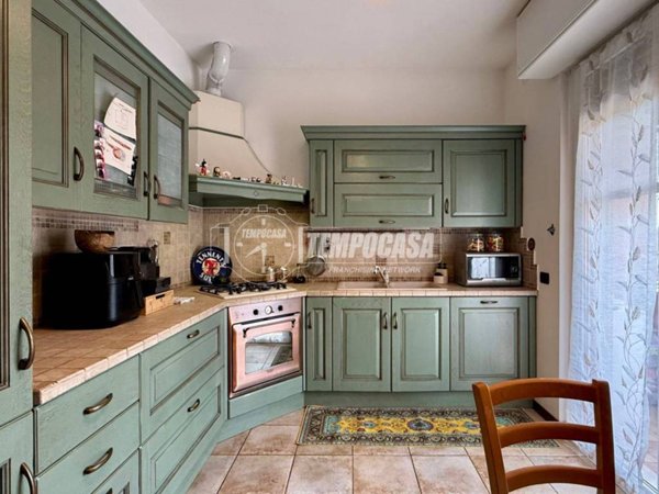 appartamento in vendita a Lomagna