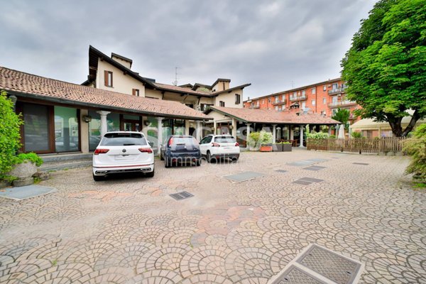 ufficio in vendita a Lomagna