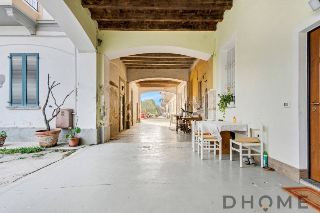 appartamento in vendita a Lomagna