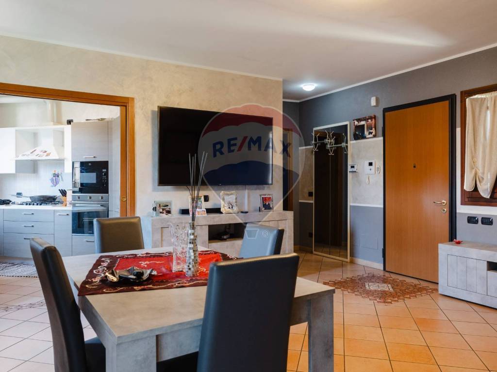 appartamento in vendita a Lomagna