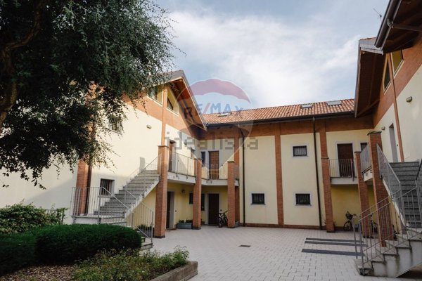 appartamento in vendita a Lomagna