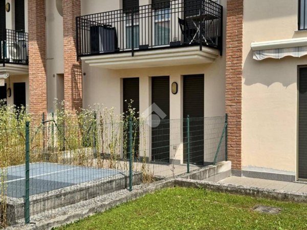 appartamento in vendita a Lomagna