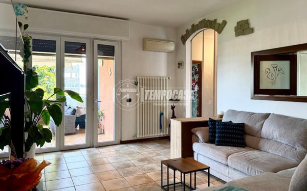 appartamento in vendita a Lomagna