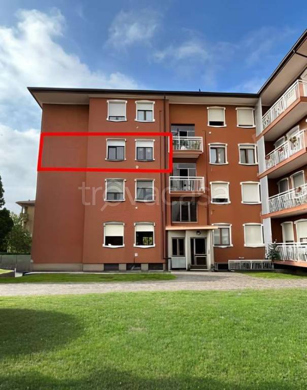 appartamento in vendita a Lomagna