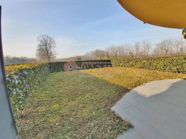 appartamento in vendita a Lomagna