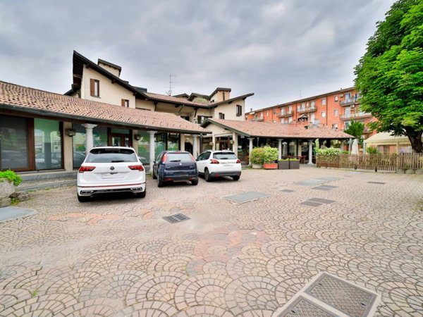 ufficio in vendita a Lomagna
