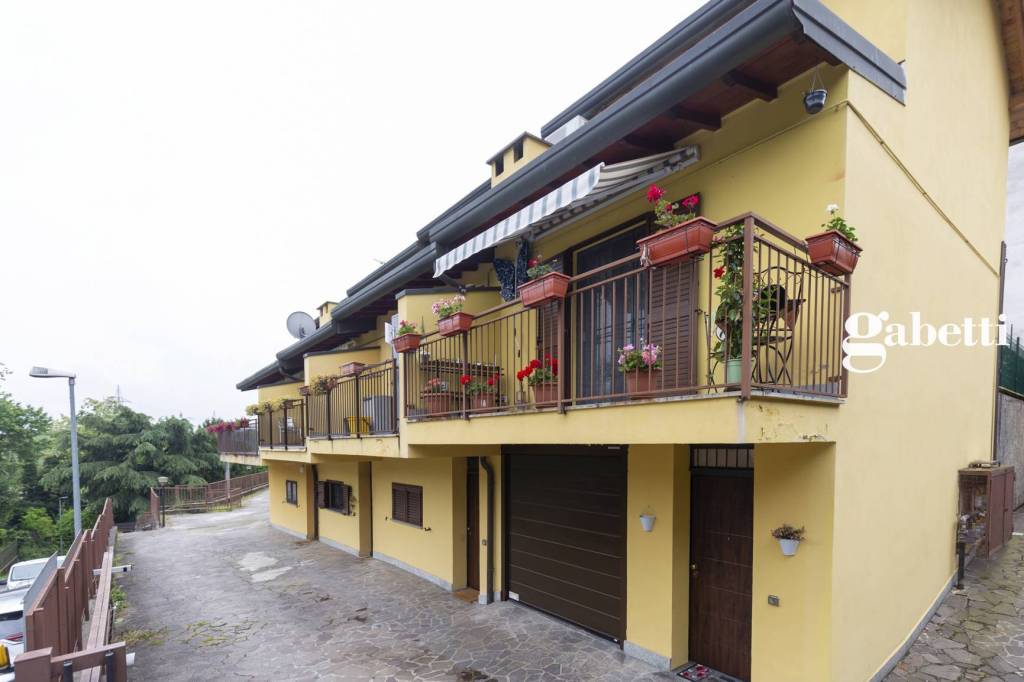 casa indipendente in vendita a Lomagna