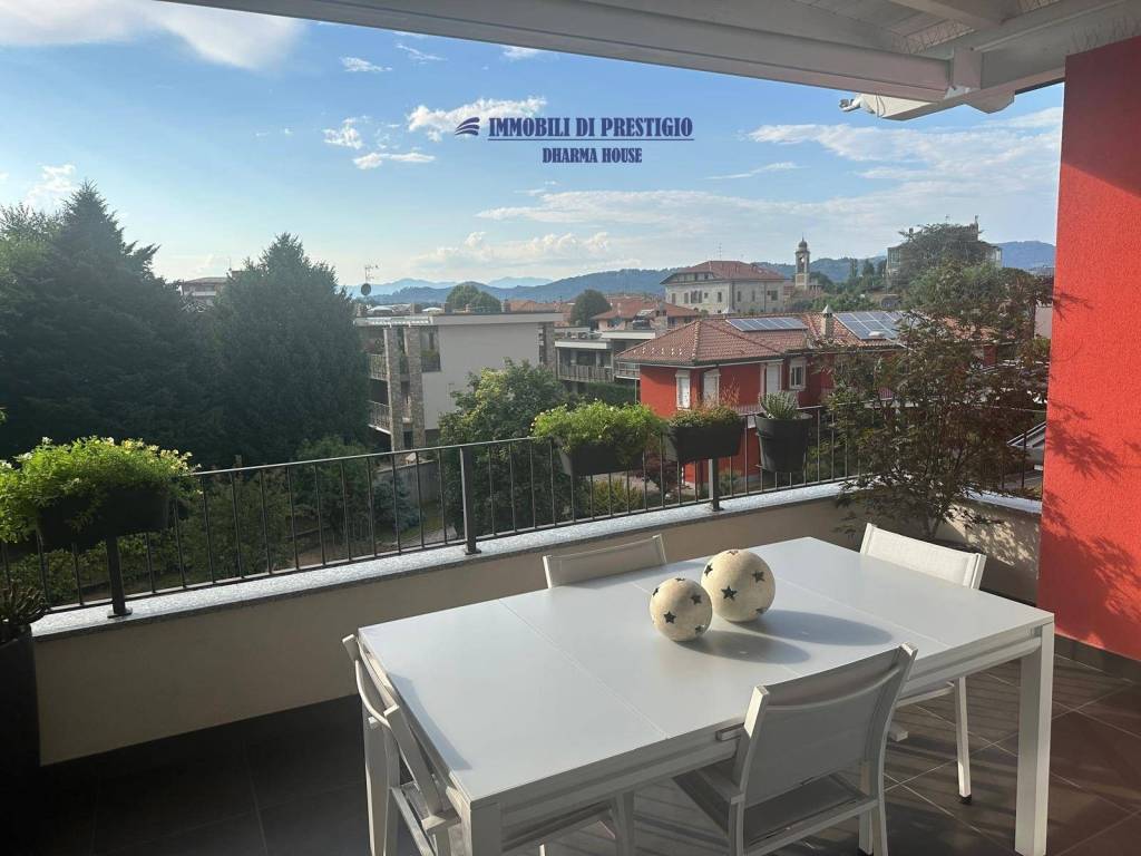 appartamento in vendita a Lomagna