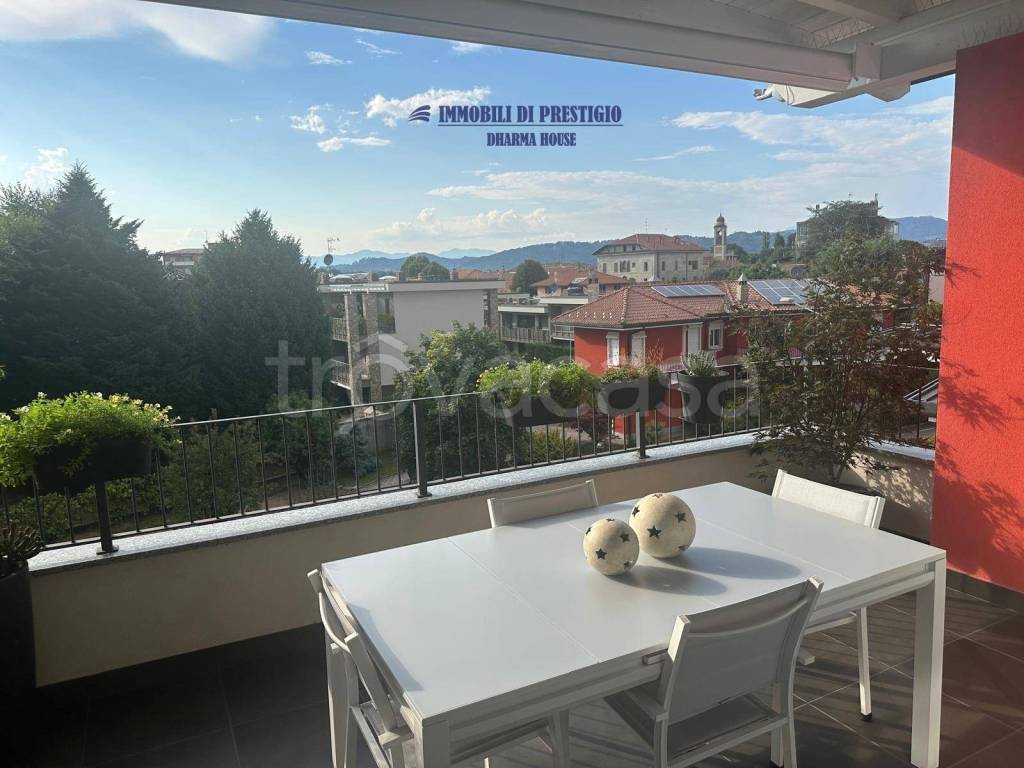 appartamento in vendita a Lomagna