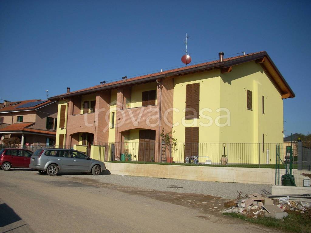 appartamento in vendita a Lomagna