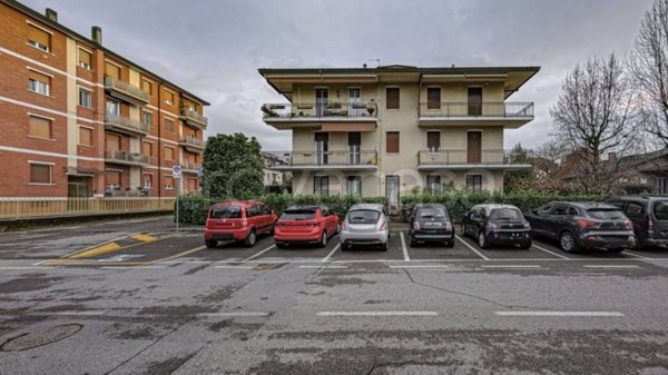 appartamento in vendita a Lomagna