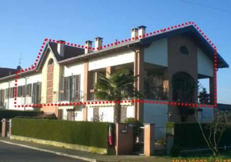 casa indipendente in vendita a Lomagna