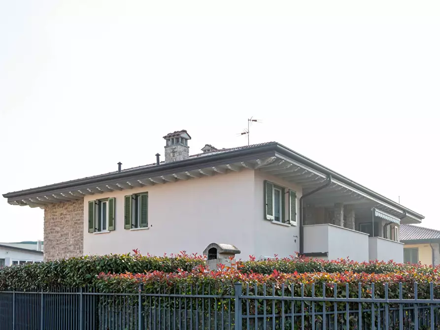 appartamento in vendita a Lomagna