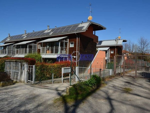 appartamento in vendita a Lomagna