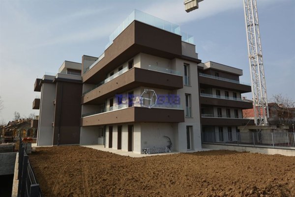 appartamento in vendita a Lomagna